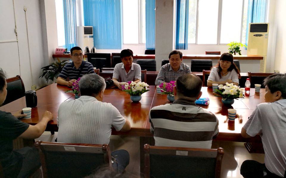 在南阳理工学院计算机与开元(中国)一站式服务平台进行座谈交流